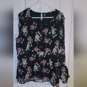 Denver Hayes Black and Purple Floral Blouse